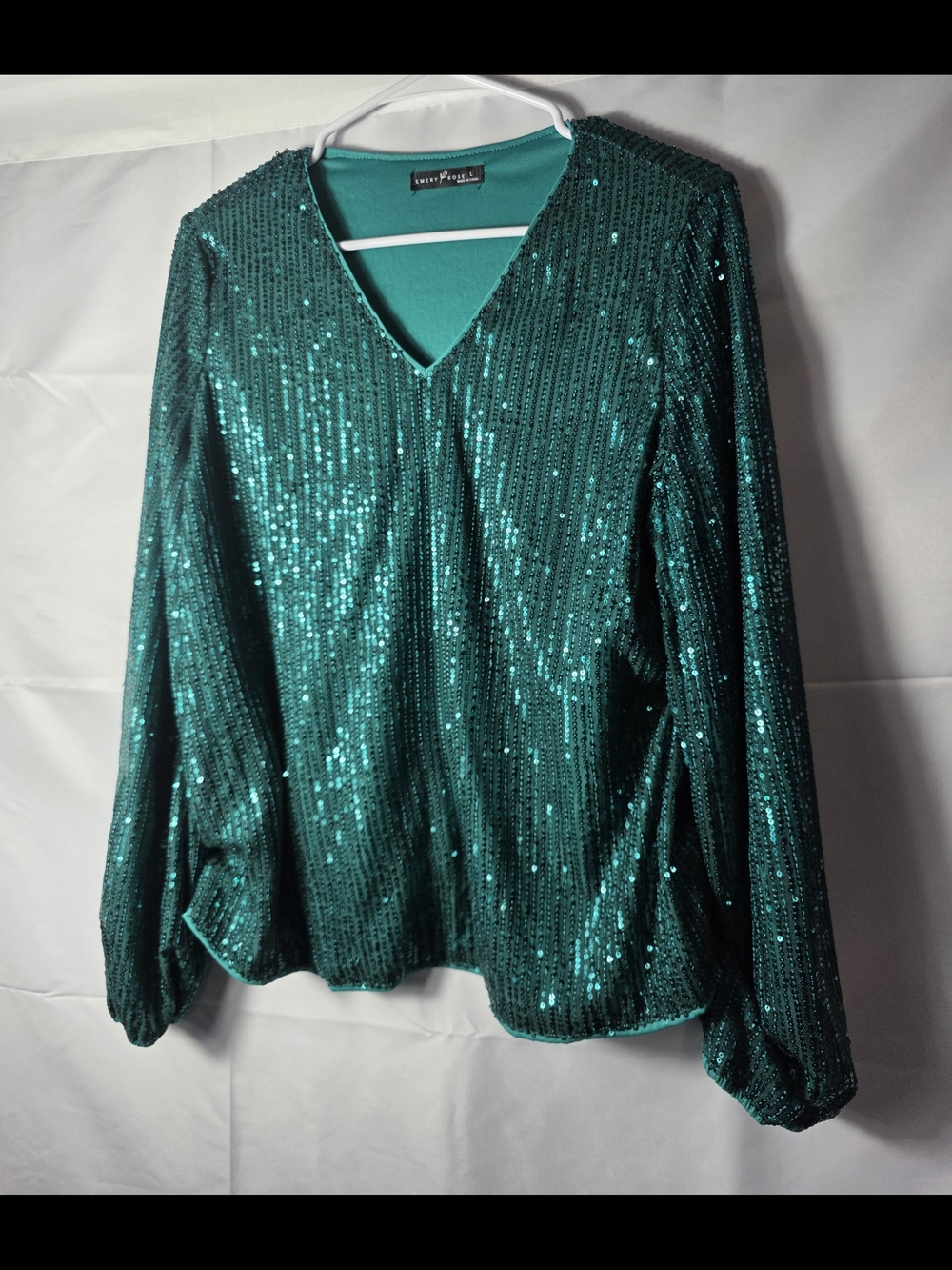 Emerald Sequin V-Neck Blouse by Emery Rose Large Like New Sequin Long Sleeve